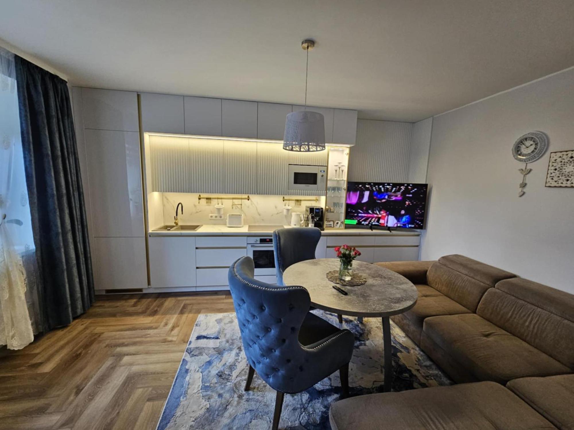 Medziotoju Apartment In Old City 帕兰加 外观 照片